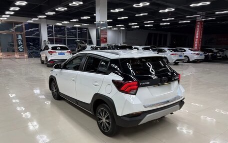 Toyota Yaris XP150 рестайлинг, 2022 год, 1 410 000 рублей, 6 фотография