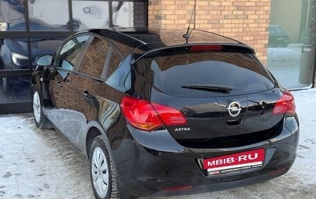 Opel Astra J, 2011 год, 575 000 рублей, 4 фотография
