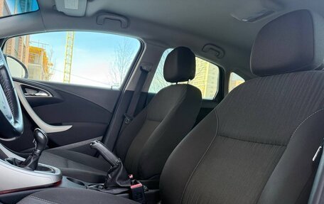 Opel Astra J, 2011 год, 575 000 рублей, 14 фотография