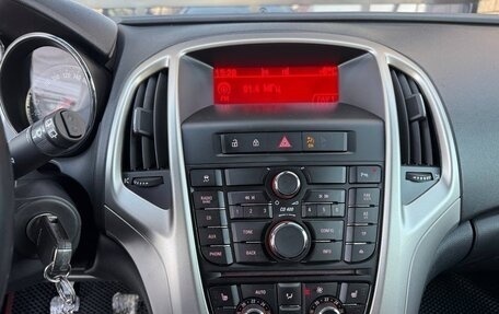 Opel Astra J, 2011 год, 575 000 рублей, 16 фотография