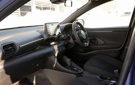 Toyota Yaris, 2020 год, 1 180 000 рублей, 6 фотография