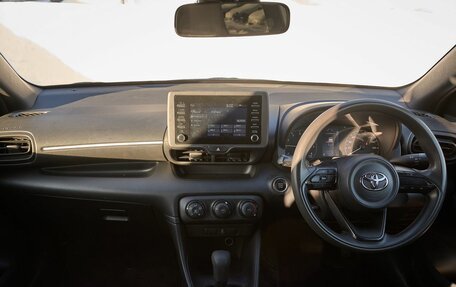 Toyota Yaris, 2020 год, 1 180 000 рублей, 7 фотография