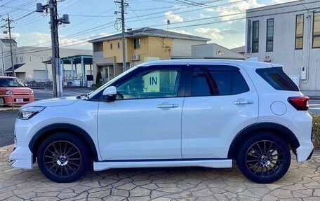 Toyota Raize I, 2022 год, 1 373 000 рублей, 9 фотография