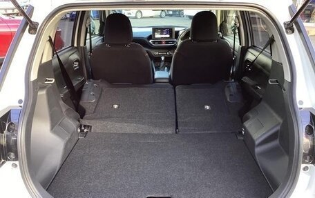 Toyota Raize I, 2022 год, 1 373 000 рублей, 12 фотография