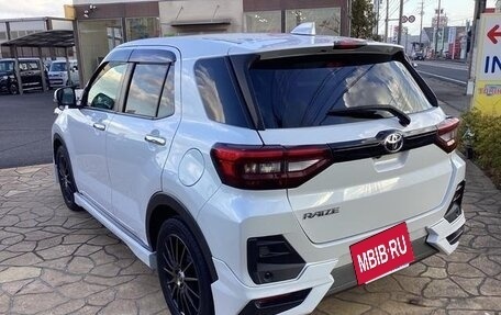 Toyota Raize I, 2022 год, 1 373 000 рублей, 6 фотография