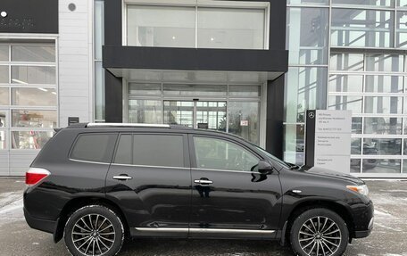 Toyota Highlander III, 2013 год, 2 487 000 рублей, 4 фотография