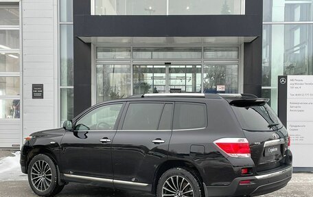 Toyota Highlander III, 2013 год, 2 487 000 рублей, 7 фотография