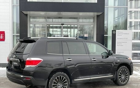 Toyota Highlander III, 2013 год, 2 487 000 рублей, 5 фотография