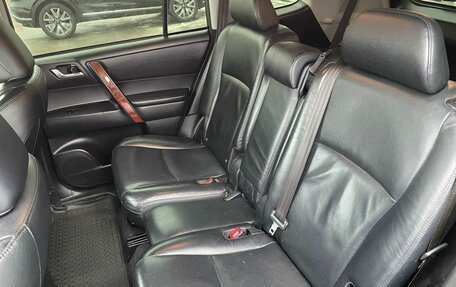 Toyota Highlander III, 2013 год, 2 487 000 рублей, 19 фотография