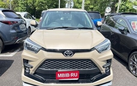 Toyota Raize I, 2022 год, 1 318 000 рублей, 2 фотография