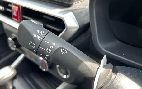 Toyota Raize I, 2022 год, 1 318 000 рублей, 26 фотография