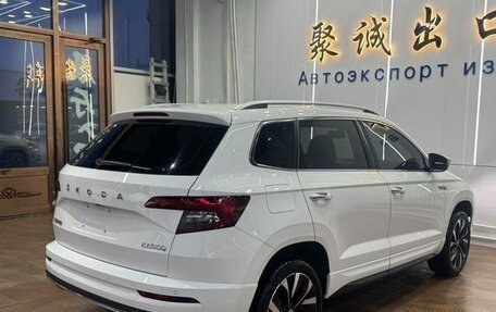 Skoda Karoq I, 2022 год, 1 570 000 рублей, 4 фотография