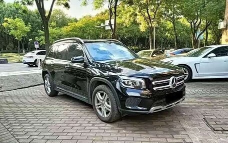 Mercedes-Benz GLB, 2022 год, 2 800 000 рублей, 3 фотография