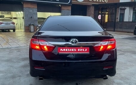 Toyota Camry, 2013 год, 1 650 000 рублей, 2 фотография