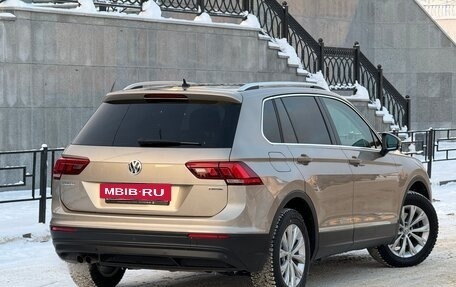 Volkswagen Tiguan II, 2018 год, 2 590 000 рублей, 8 фотография