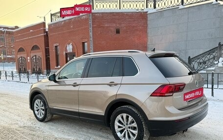 Volkswagen Tiguan II, 2018 год, 2 590 000 рублей, 14 фотография