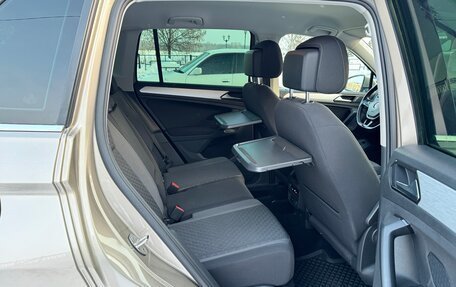 Volkswagen Tiguan II, 2018 год, 2 590 000 рублей, 25 фотография