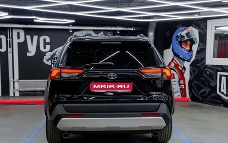 Toyota RAV4, 2025 год, 4 300 000 рублей, 2 фотография