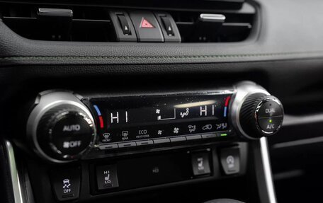 Toyota RAV4, 2025 год, 4 300 000 рублей, 22 фотография