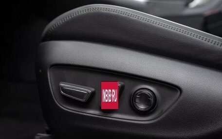 Toyota RAV4, 2025 год, 4 300 000 рублей, 15 фотография