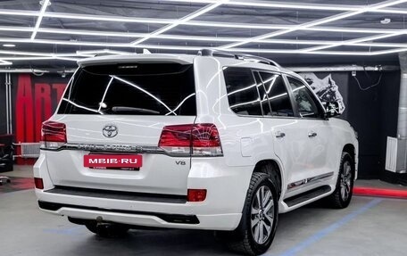 Toyota Land Cruiser 200, 2017 год, 5 150 000 рублей, 4 фотография