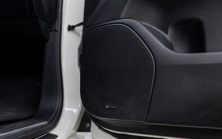 Toyota Land Cruiser 200, 2017 год, 5 150 000 рублей, 34 фотография