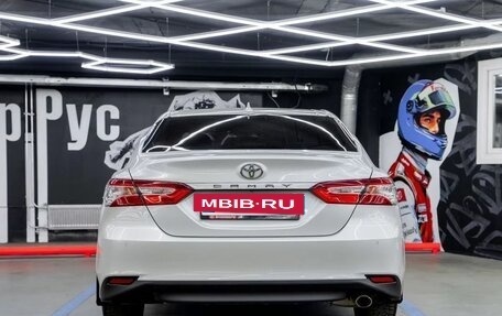 Toyota Camry, 2020 год, 2 540 000 рублей, 5 фотография