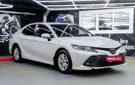 Toyota Camry, 2020 год, 2 540 000 рублей, 3 фотография