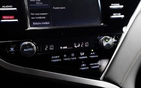 Toyota Camry, 2020 год, 2 540 000 рублей, 32 фотография