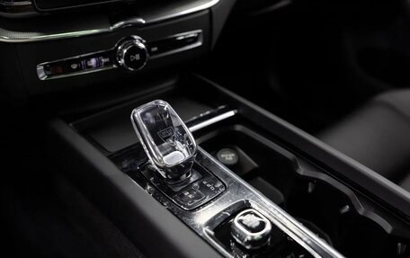 Volvo XC60 II, 2025 год, 6 340 000 рублей, 27 фотография