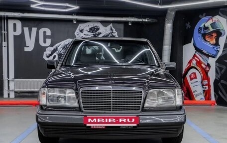 Mercedes-Benz E-Класс, 1993 год, 595 000 рублей, 3 фотография