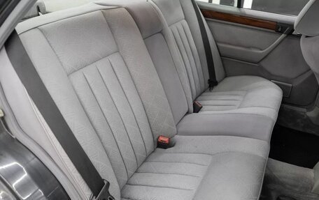 Mercedes-Benz E-Класс, 1993 год, 595 000 рублей, 19 фотография