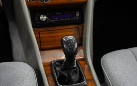 Mercedes-Benz E-Класс, 1993 год, 595 000 рублей, 31 фотография