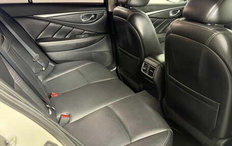 Infiniti Q50 I рестайлинг, 2017 год, 2 199 000 рублей, 13 фотография