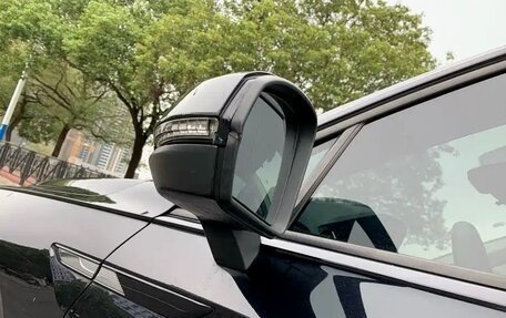 Volkswagen Tiguan II, 2021 год, 1 750 000 рублей, 9 фотография