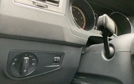 Volkswagen Tiguan II, 2021 год, 1 750 000 рублей, 16 фотография