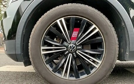 Volkswagen Tiguan II, 2021 год, 1 750 000 рублей, 11 фотография