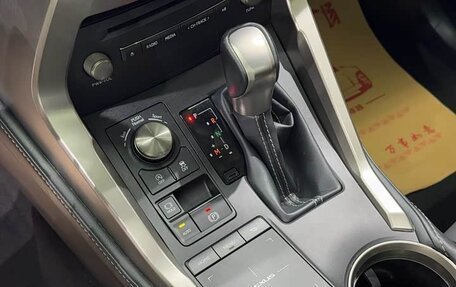 Lexus NX I, 2019 год, 3 050 000 рублей, 25 фотография