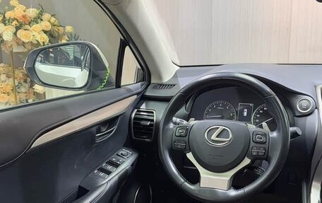 Lexus NX I, 2019 год, 3 050 000 рублей, 23 фотография