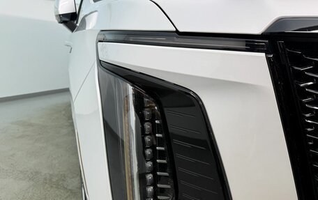 Cadillac Escalade V, 2024 год, 18 750 000 рублей, 7 фотография
