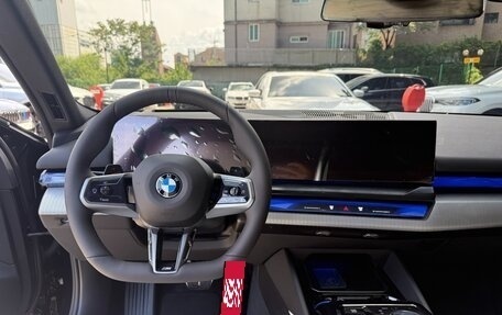 BMW 5 серия, 2023 год, 7 000 000 рублей, 14 фотография