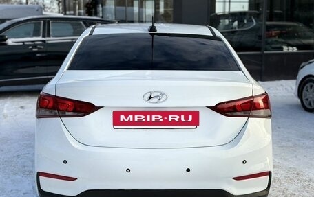 Hyundai Solaris II рестайлинг, 2019 год, 880 000 рублей, 5 фотография