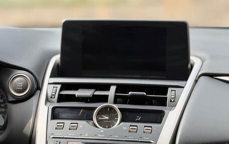 Lexus NX I, 2021 год, 3 500 000 рублей, 11 фотография