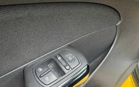 Opel Corsa D, 2009 год, 350 000 рублей, 10 фотография