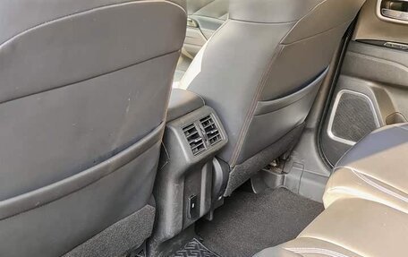 Mitsubishi Outlander III рестайлинг 3, 2021 год, 1 900 000 рублей, 7 фотография