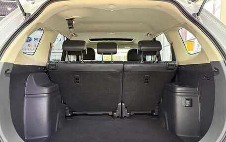 Mitsubishi Outlander III рестайлинг 3, 2021 год, 2 000 000 рублей, 13 фотография