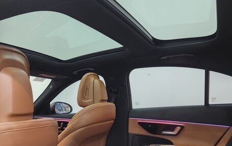 Mercedes-Benz E-Класс, 2025 год, 18 фотография