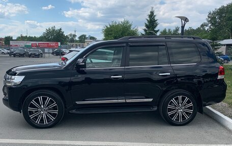 Toyota Land Cruiser 200, 2016 год, 6 300 000 рублей, 4 фотография