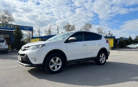 Toyota RAV4, 2013 год, 1 900 000 рублей, 2 фотография