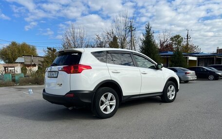 Toyota RAV4, 2013 год, 1 900 000 рублей, 5 фотография